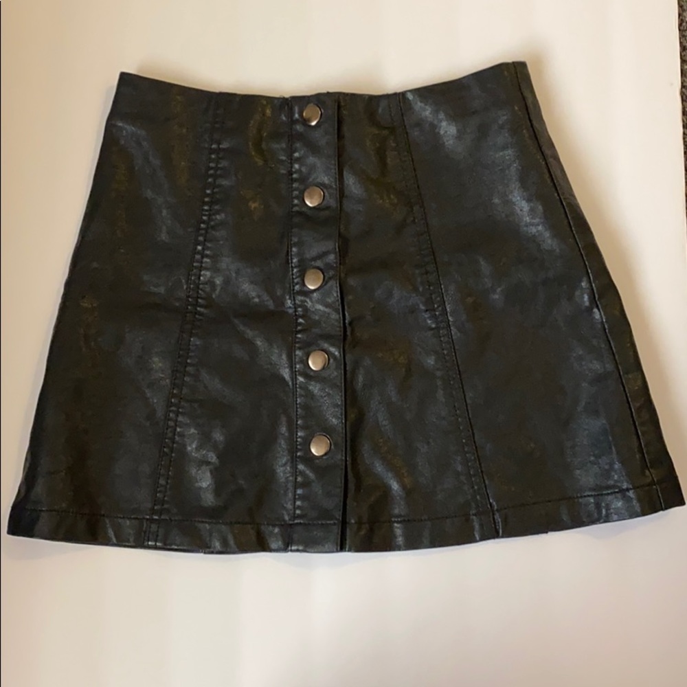 Forever 21 faux leather skirt